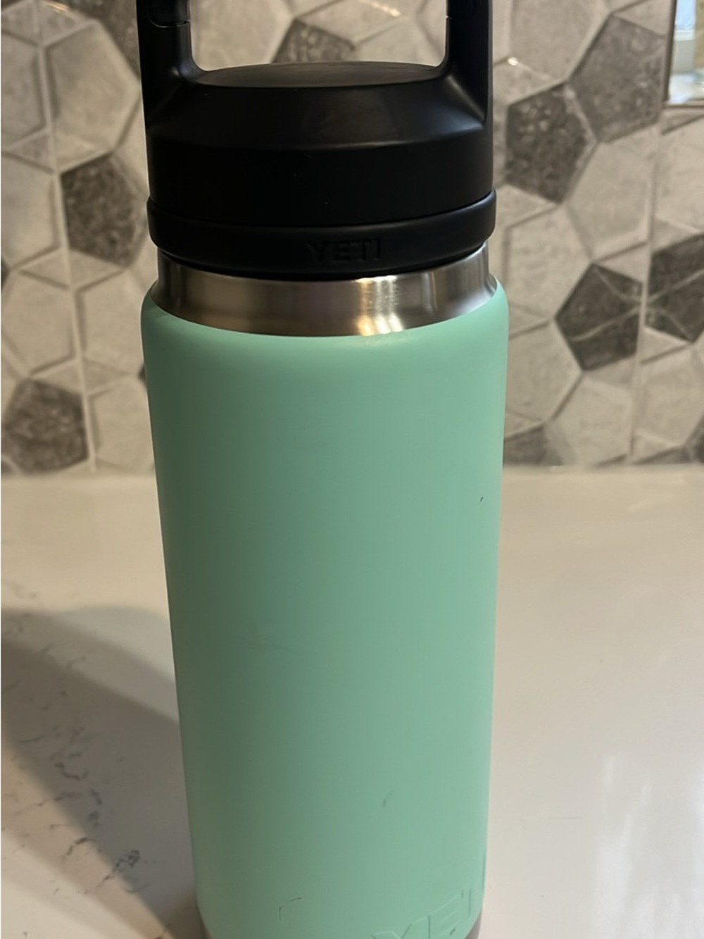 YETI 26oz Mint Green Insulated Travel Bottle - Leak-Resistant